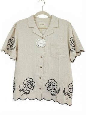 084-Umgee Cream Short Sleeve Button-Down Top with Black Floral Embroidery (1X)